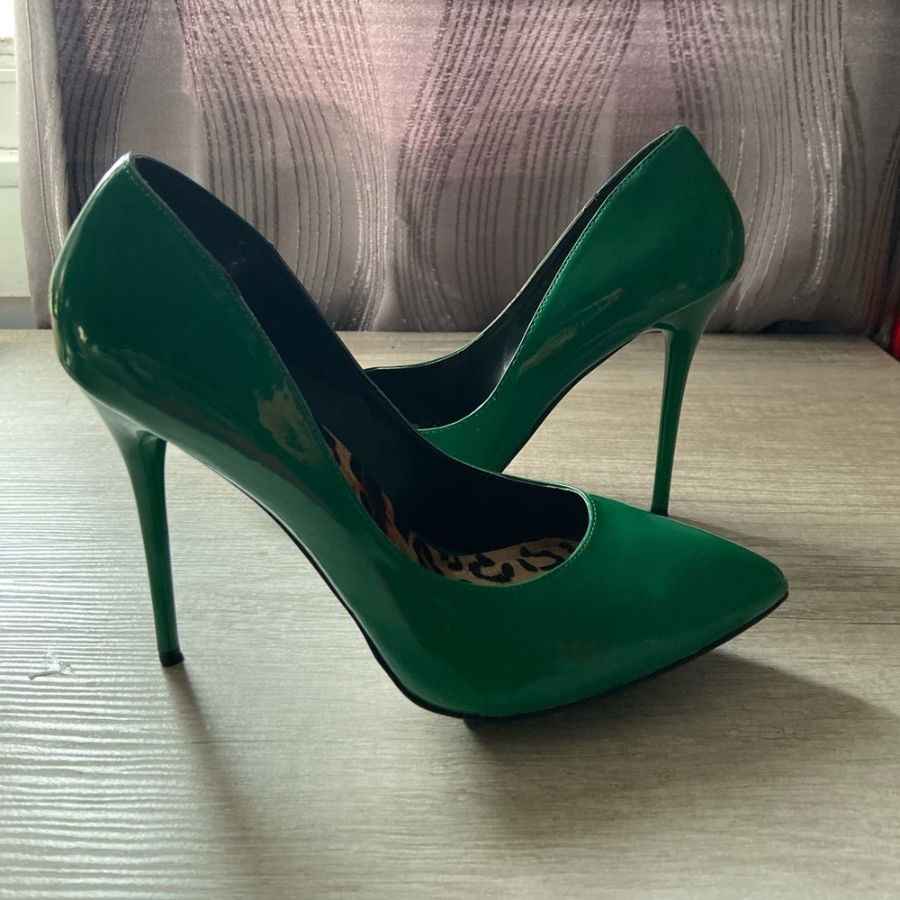 Paloma Green Pointed Heels